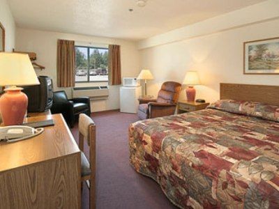 Super 8 By Wyndham Saanichton Victoria Airport Hotel Eksteriør billede